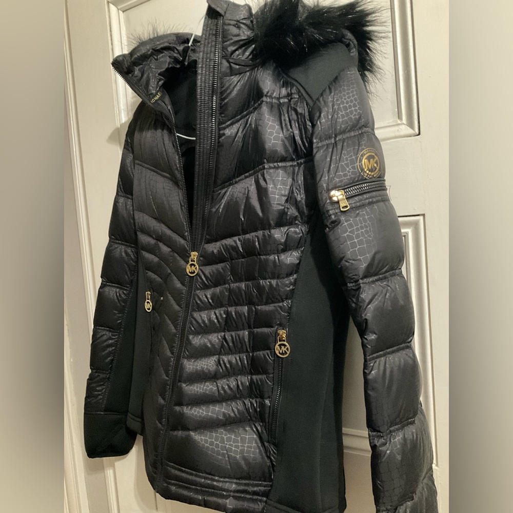 Black Michael Kors lightweight barely worn puffer coat